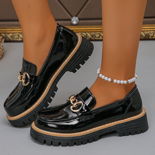 Step into Vintage Comfort – Every Step Feels Like Home!